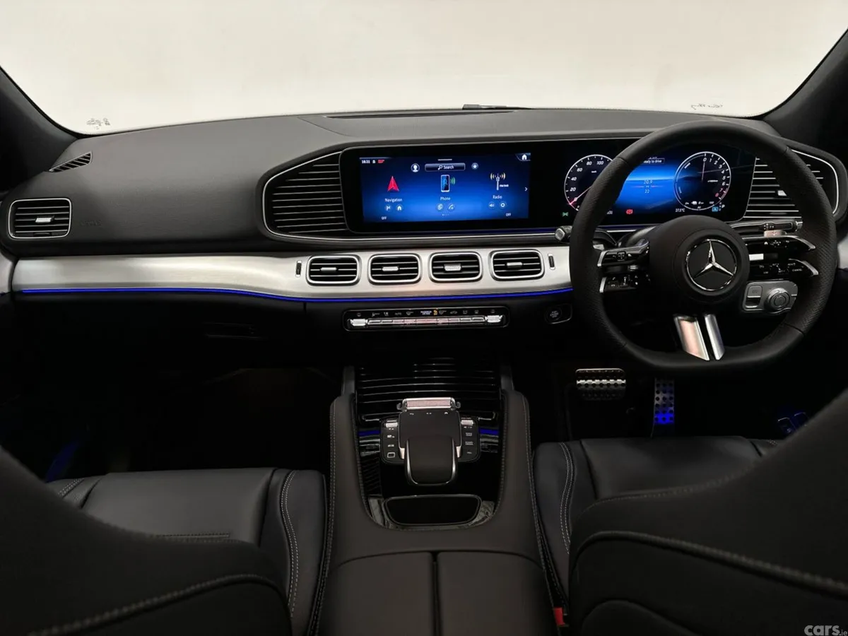 Mercedes-Benz GLE SUV, Petrol Plug-in Hybrid, 2026, Silver