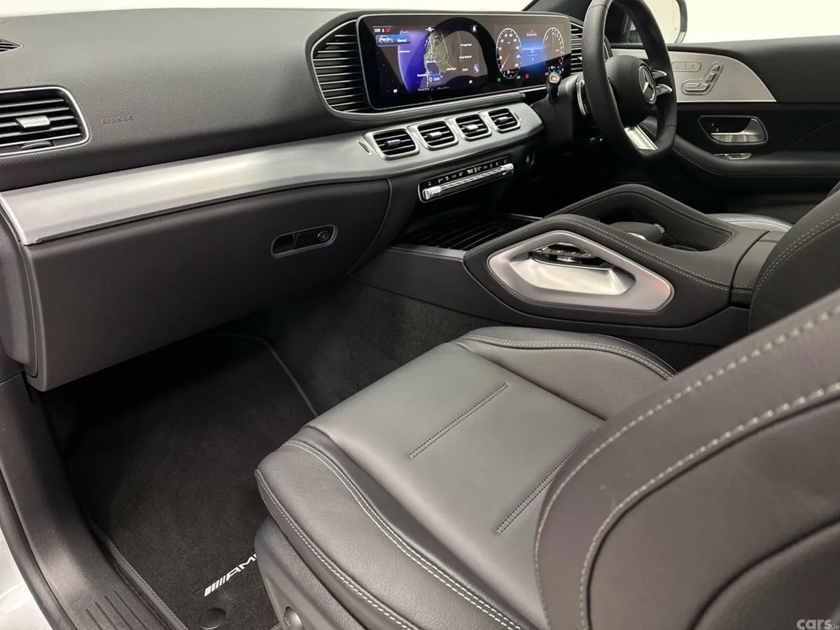 Mercedes-Benz GLE SUV, Petrol Plug-in Hybrid, 2026, Silver