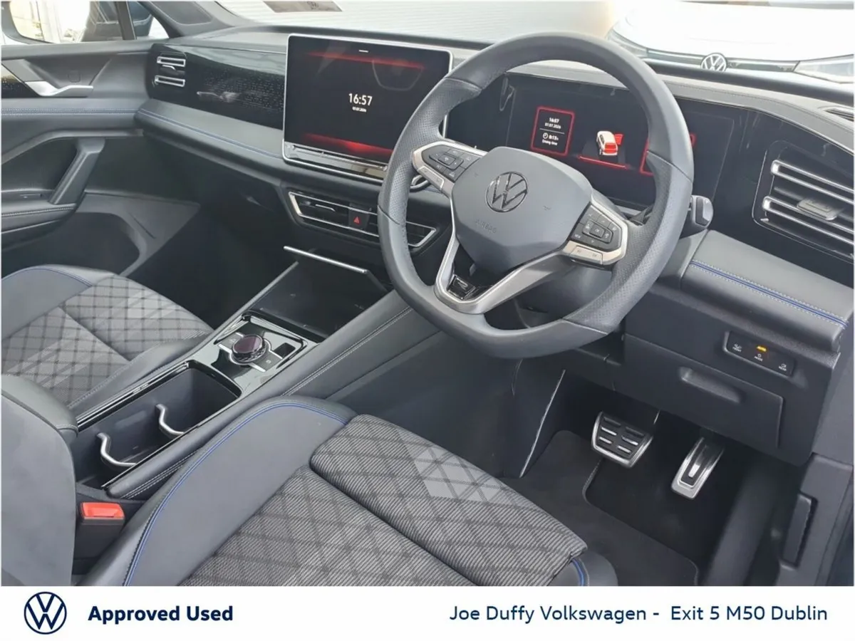 Volkswagen Tiguan SUV, Petrol Plug-in Hybrid, 2024, Blue