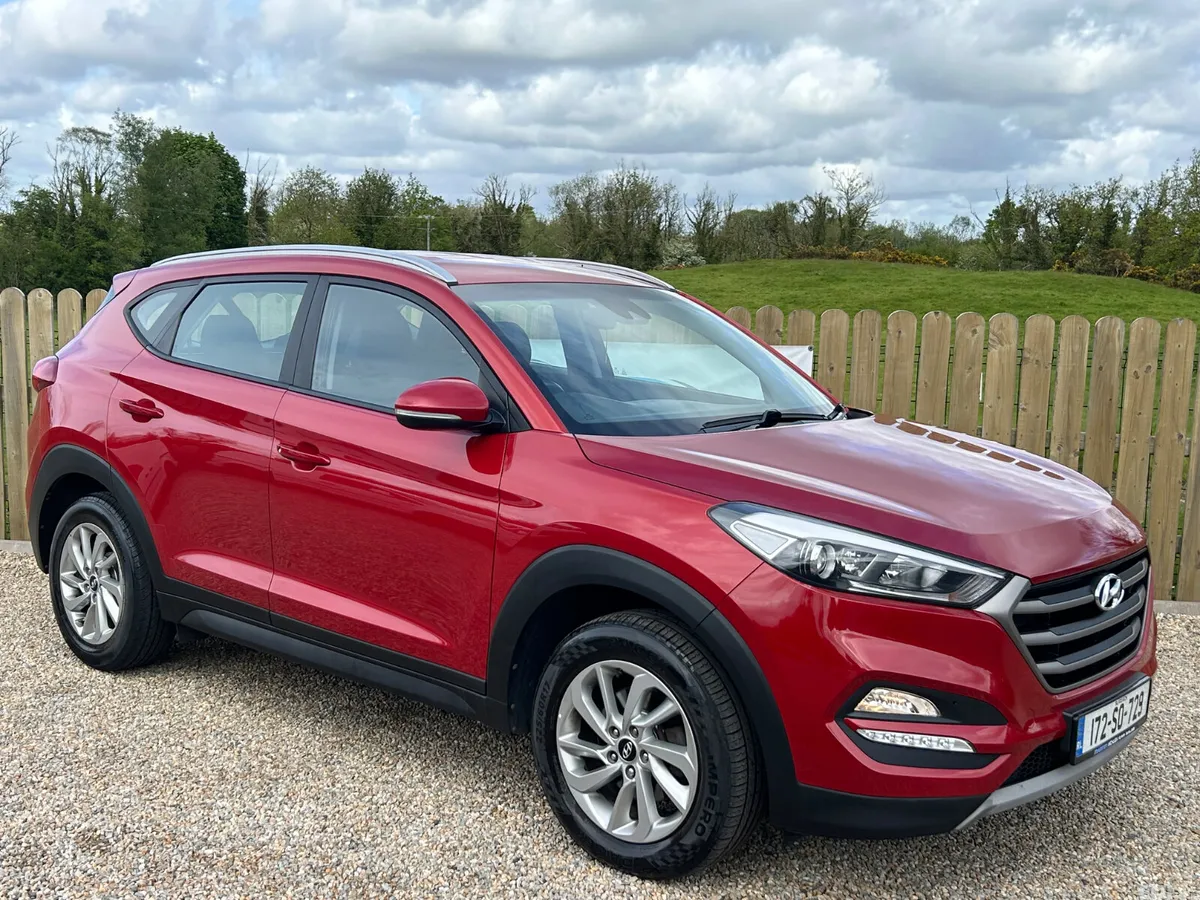 Hyundai Tucson SUV, Diesel, 2017, Red