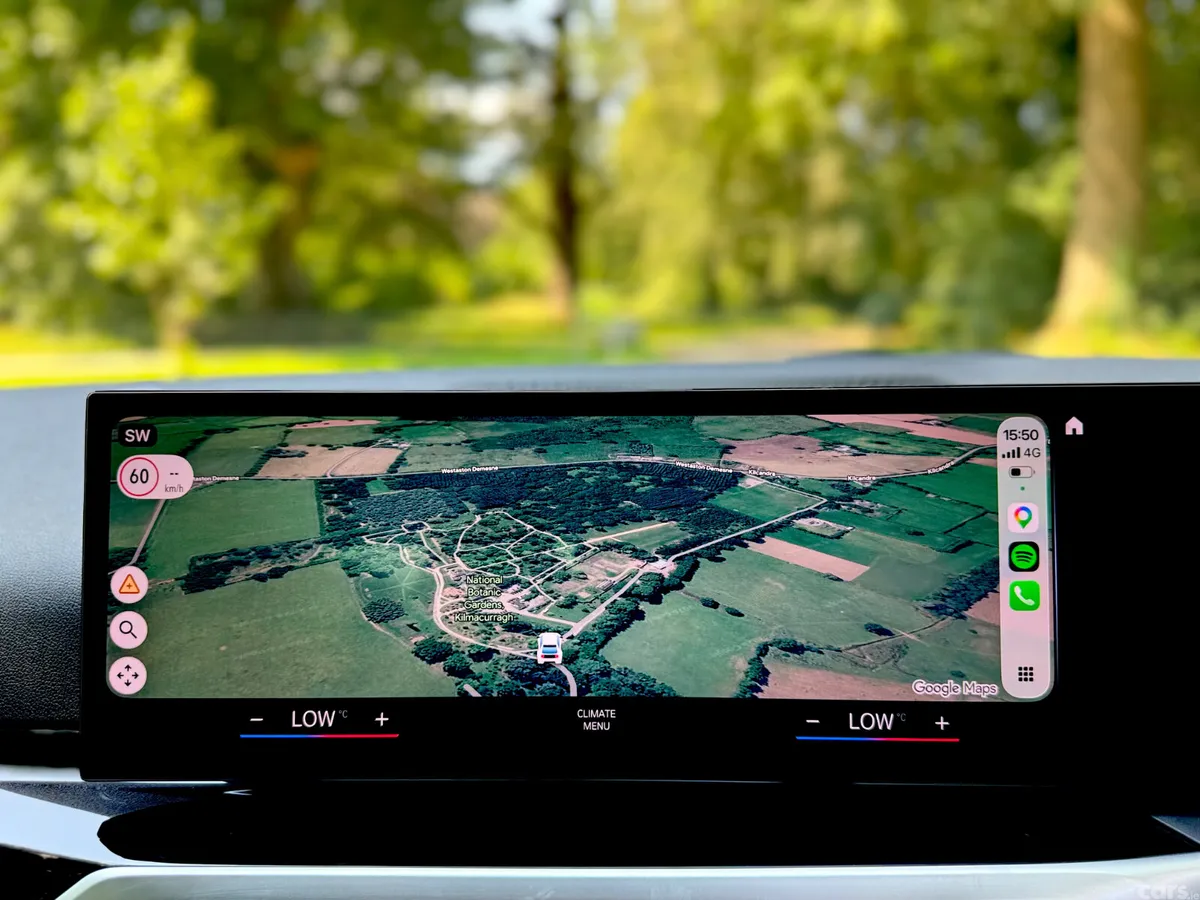 BMW 3-Series Estate/Jeep, Petrol Plug-in Hybrid, 2023, Black