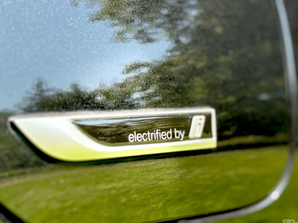 BMW 3-Series Estate/Jeep, Petrol Plug-in Hybrid, 2023, Black