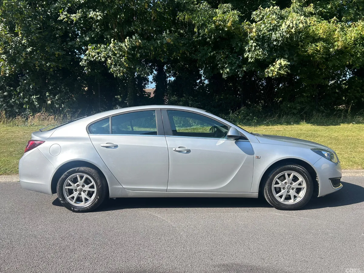Opel Insignia Hatchback, Diesel, 2015, Silver
