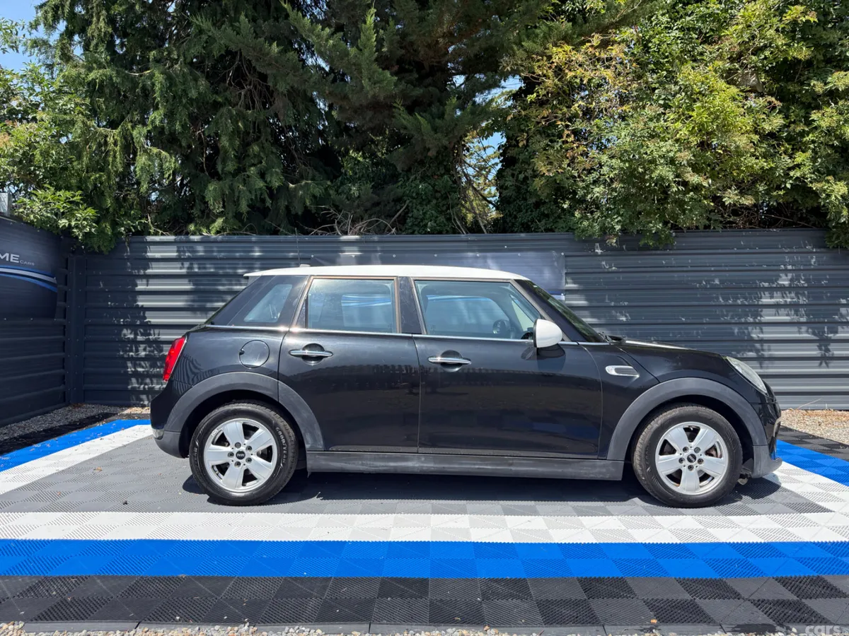 Mini Cooper Hatchback, Petrol, 2018, Black