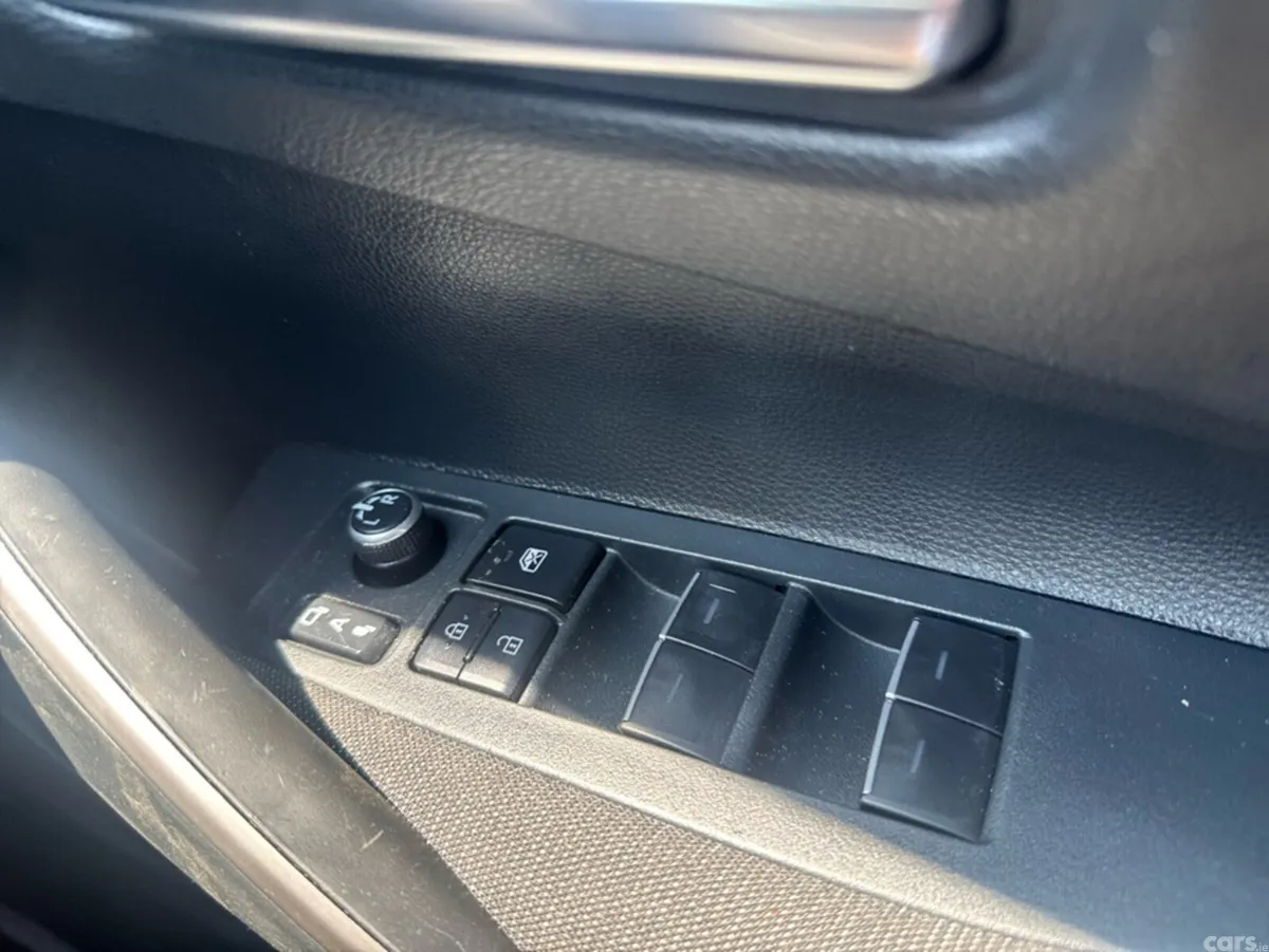Toyota Corolla Saloon, Petrol Hybrid, 2023, Red