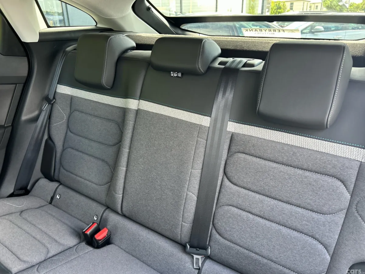 Citroen C4 Hatchback, Petrol, 2023, Grey