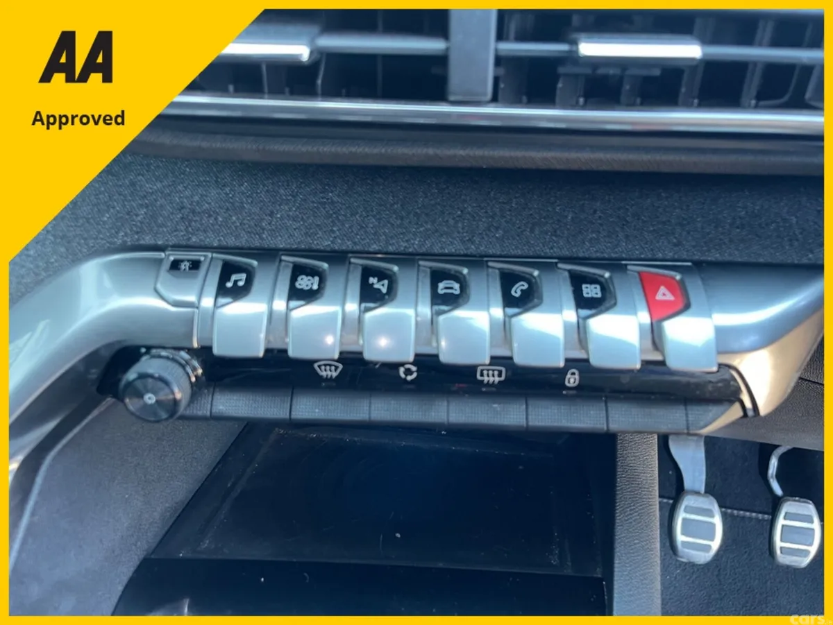 Peugeot 5008 MPV, Diesel, 2019, Grey