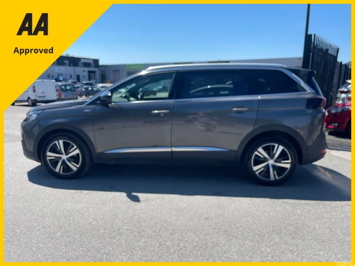 Peugeot 5008 MPV, Diesel, 2019, Grey