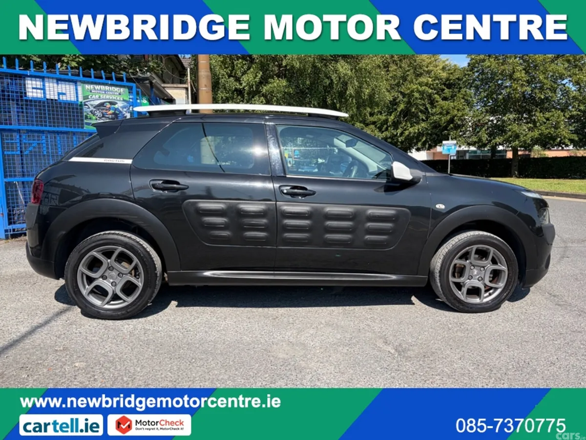 Citroen C4 Cactus Hatchback, Petrol, 2015, Black