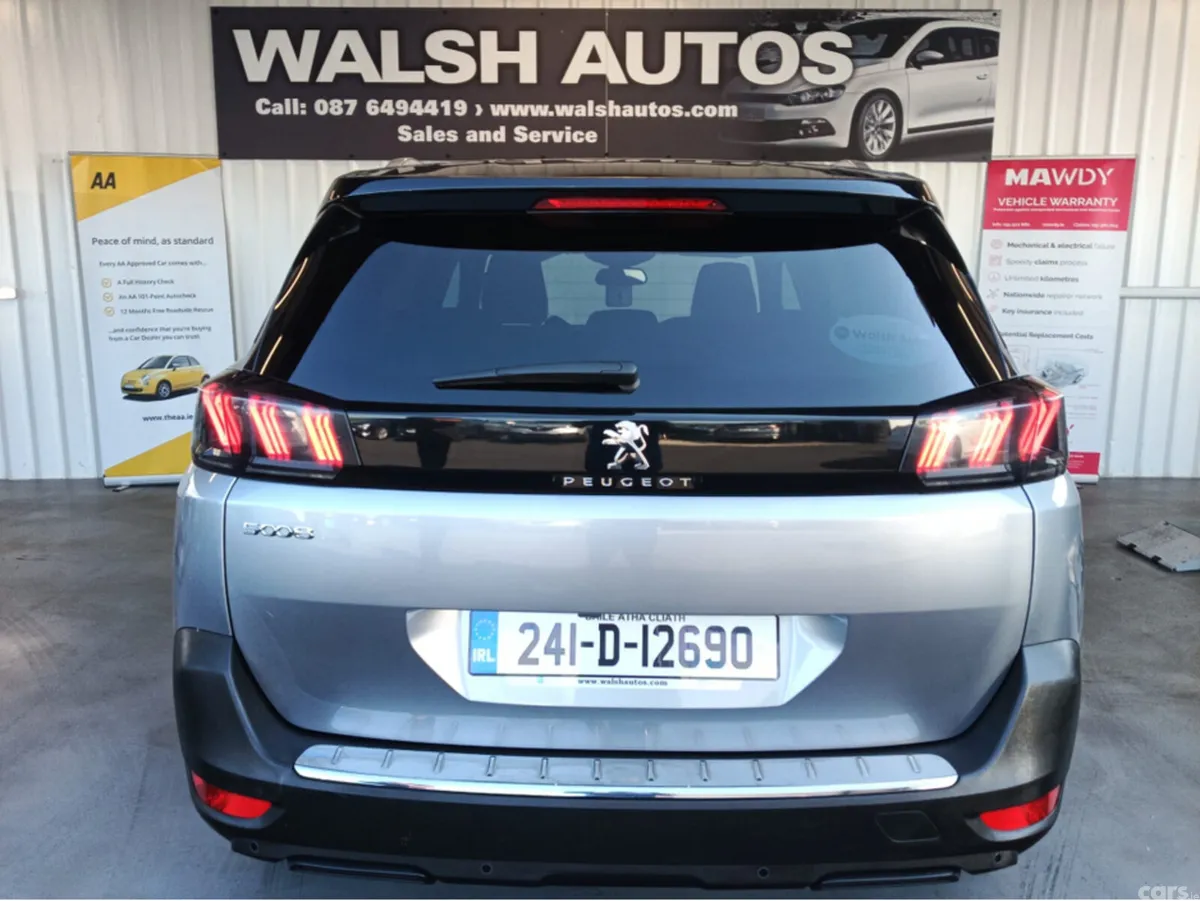 Peugeot 5008 MPV, Diesel, 2024, Grey