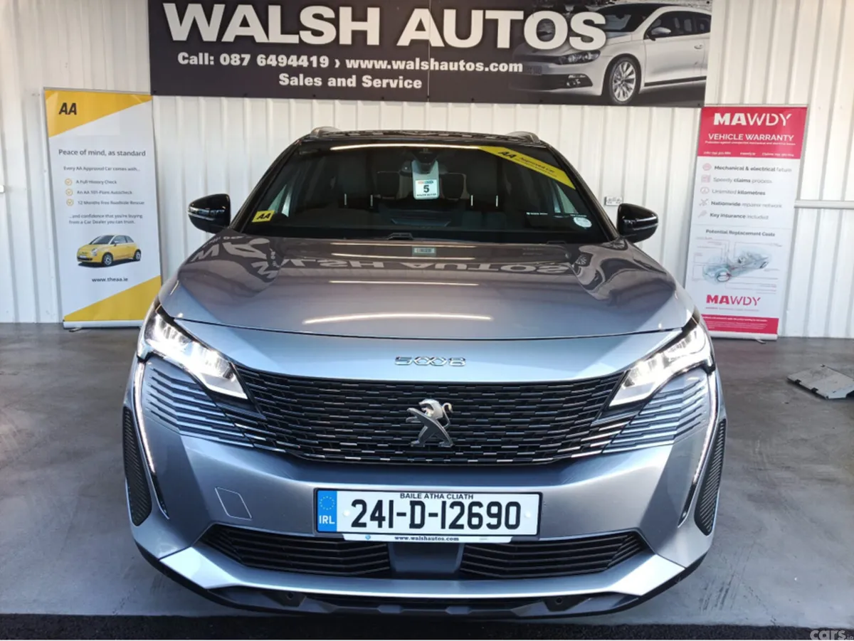 Peugeot 5008 MPV, Diesel, 2024, Grey