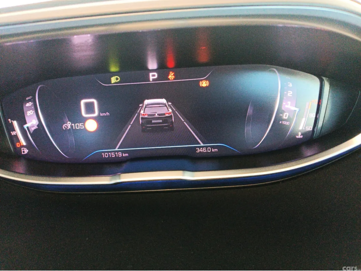 Peugeot 5008 MPV, Diesel, 2024, Grey