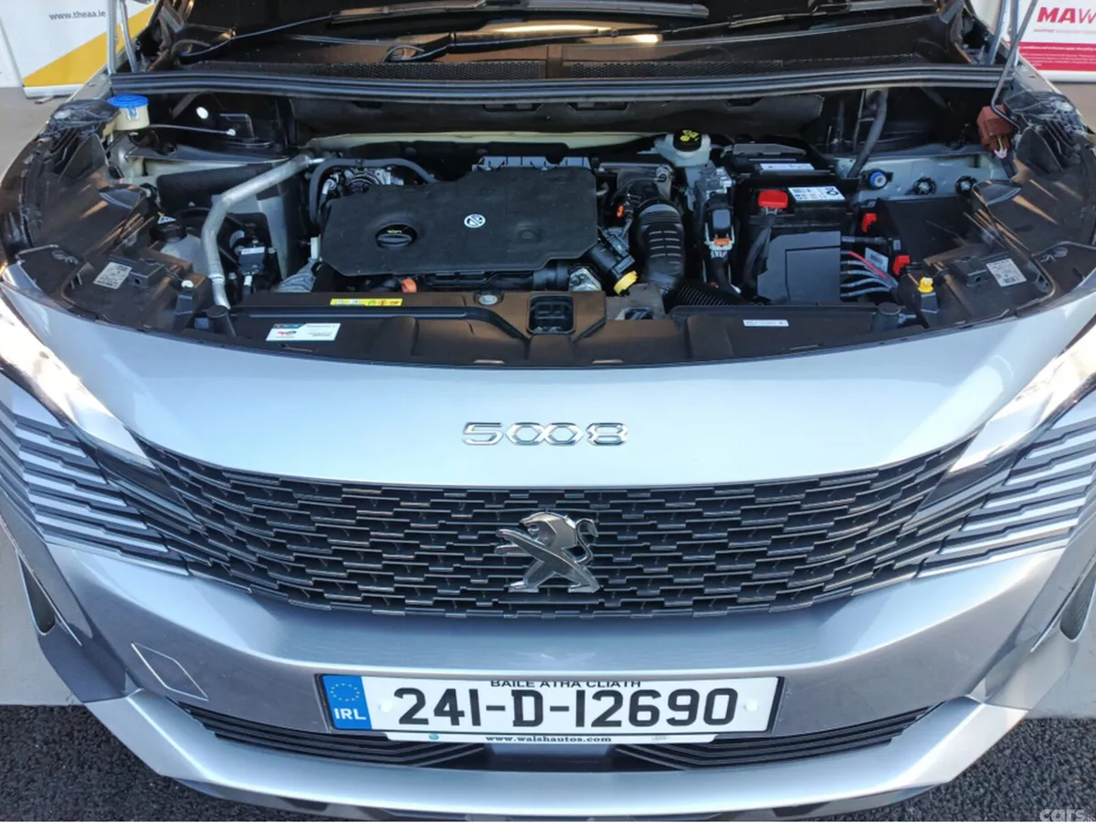 Peugeot 5008 MPV, Diesel, 2024, Grey