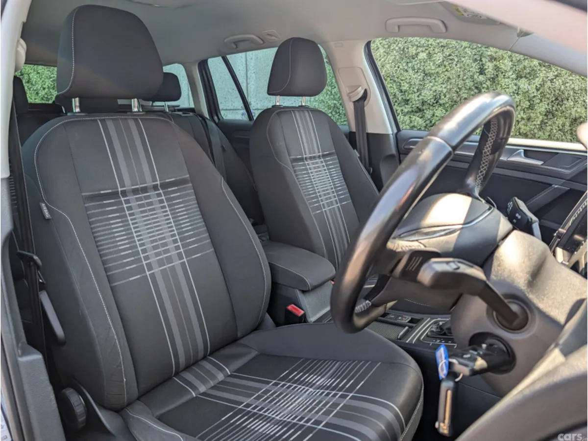 Volkswagen Golf Estate, Petrol, 2015, Grey