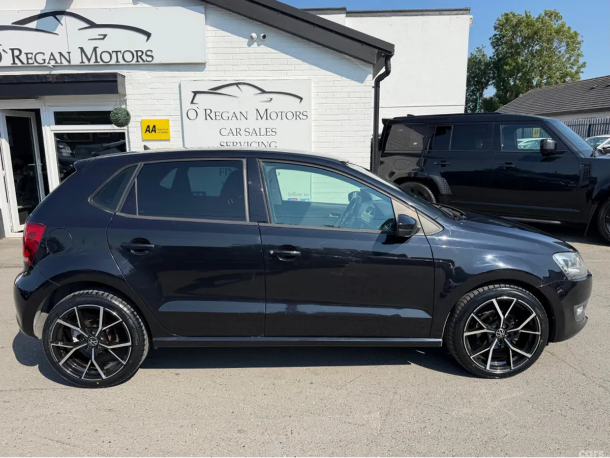 Volkswagen Polo Hatchback, Petrol, 2013, Black