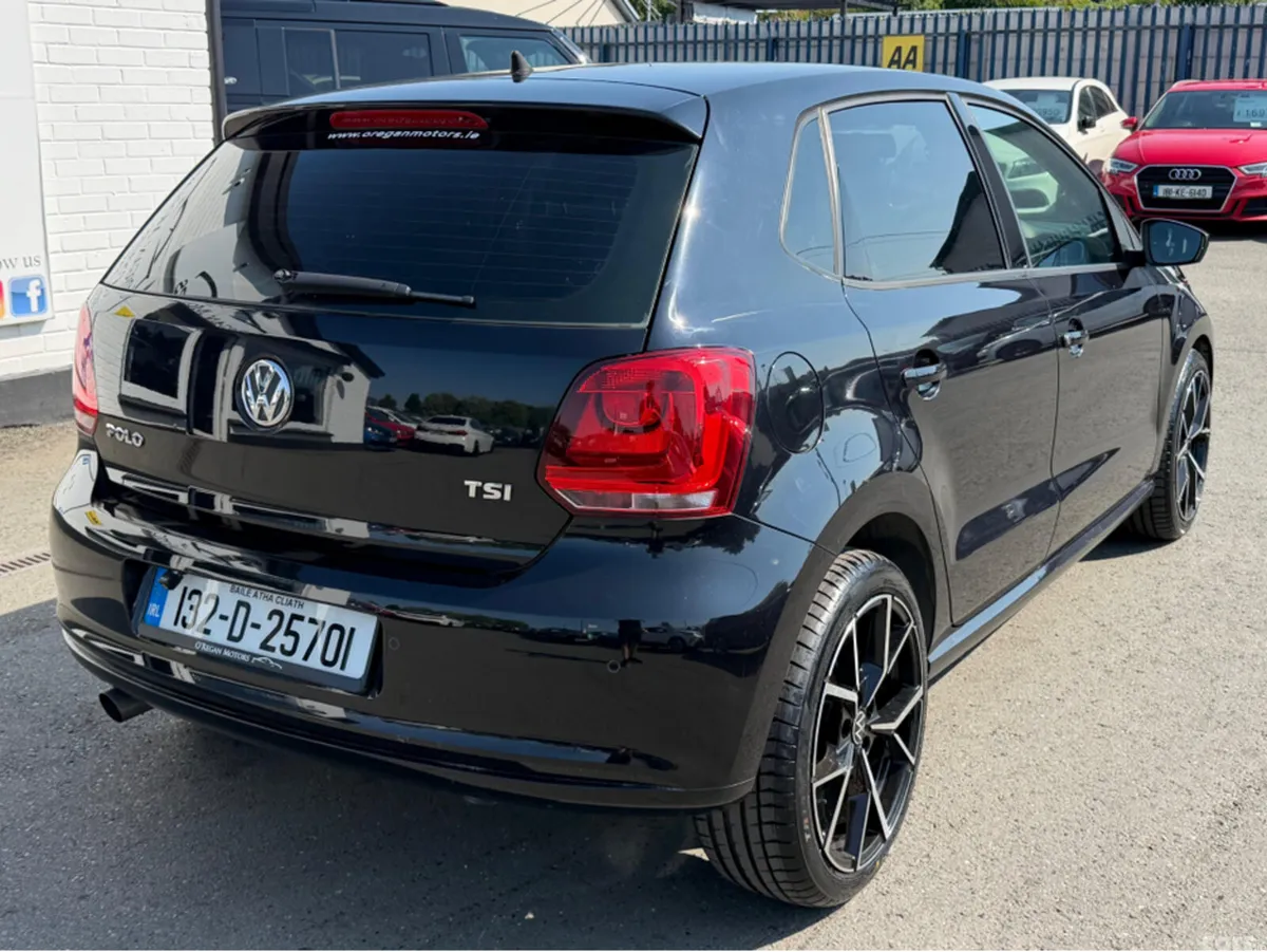 Volkswagen Polo Hatchback, Petrol, 2013, Black