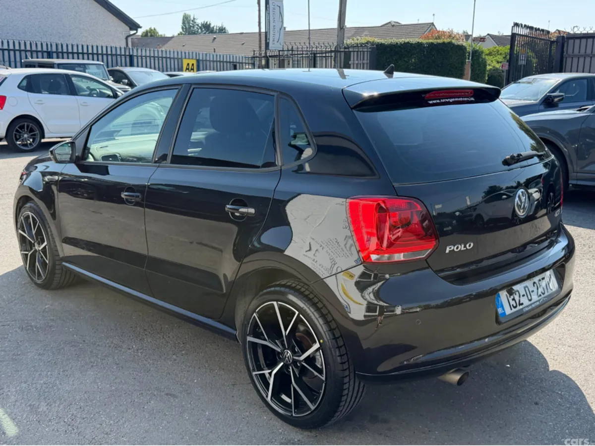Volkswagen Polo Hatchback, Petrol, 2013, Black