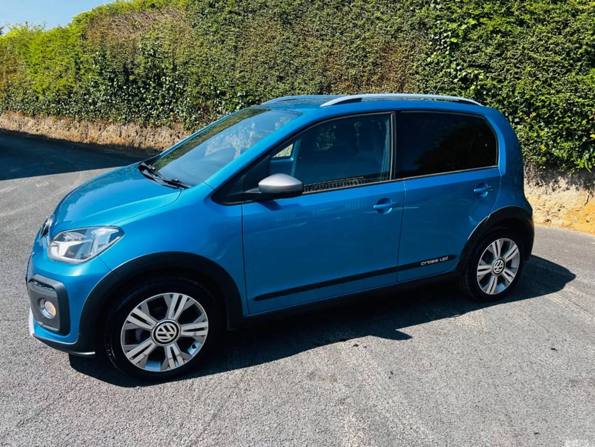 Volkswagen up! Hatchback, Petrol, 2017, Blue