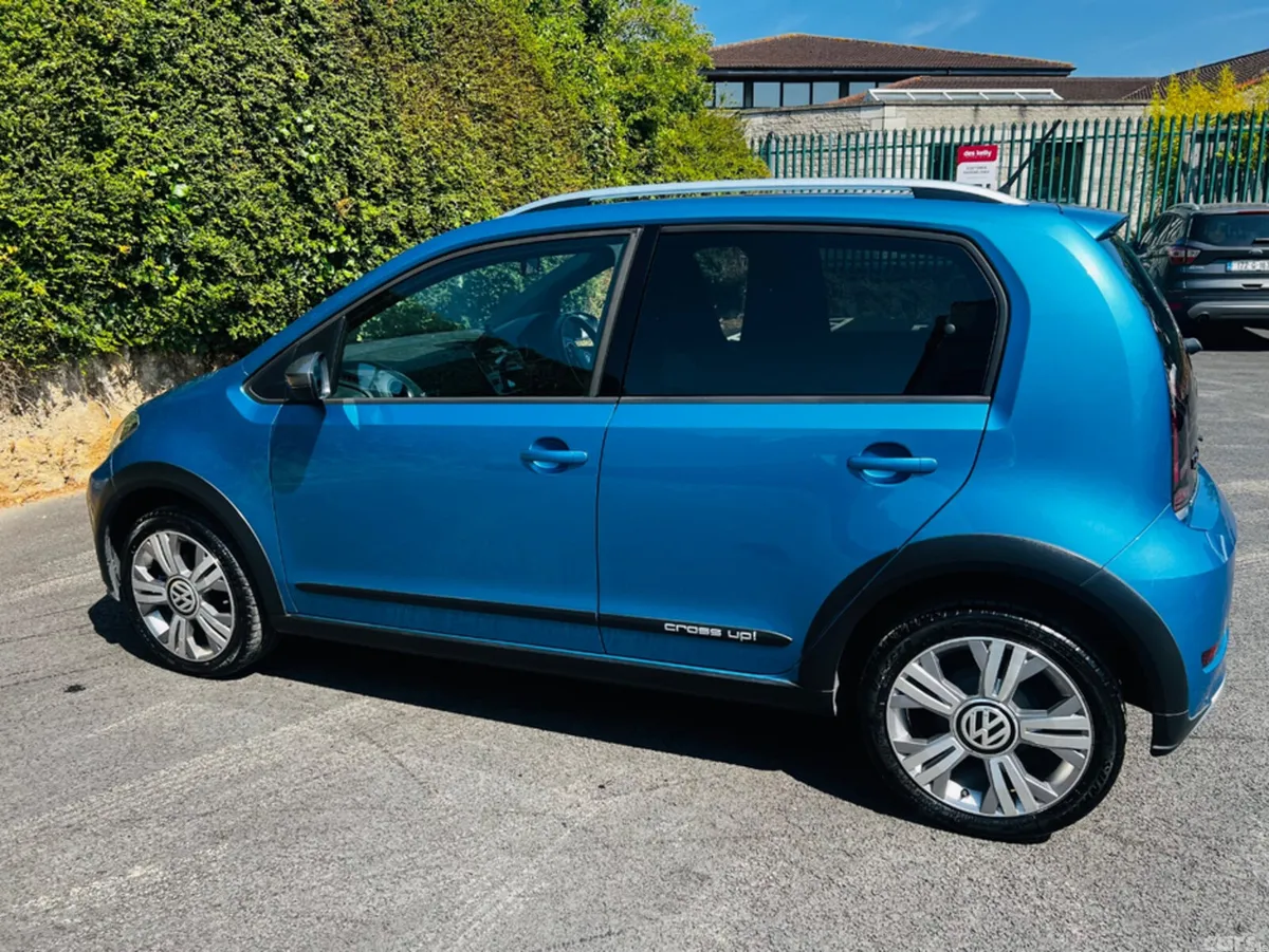 Volkswagen up! Hatchback, Petrol, 2017, Blue