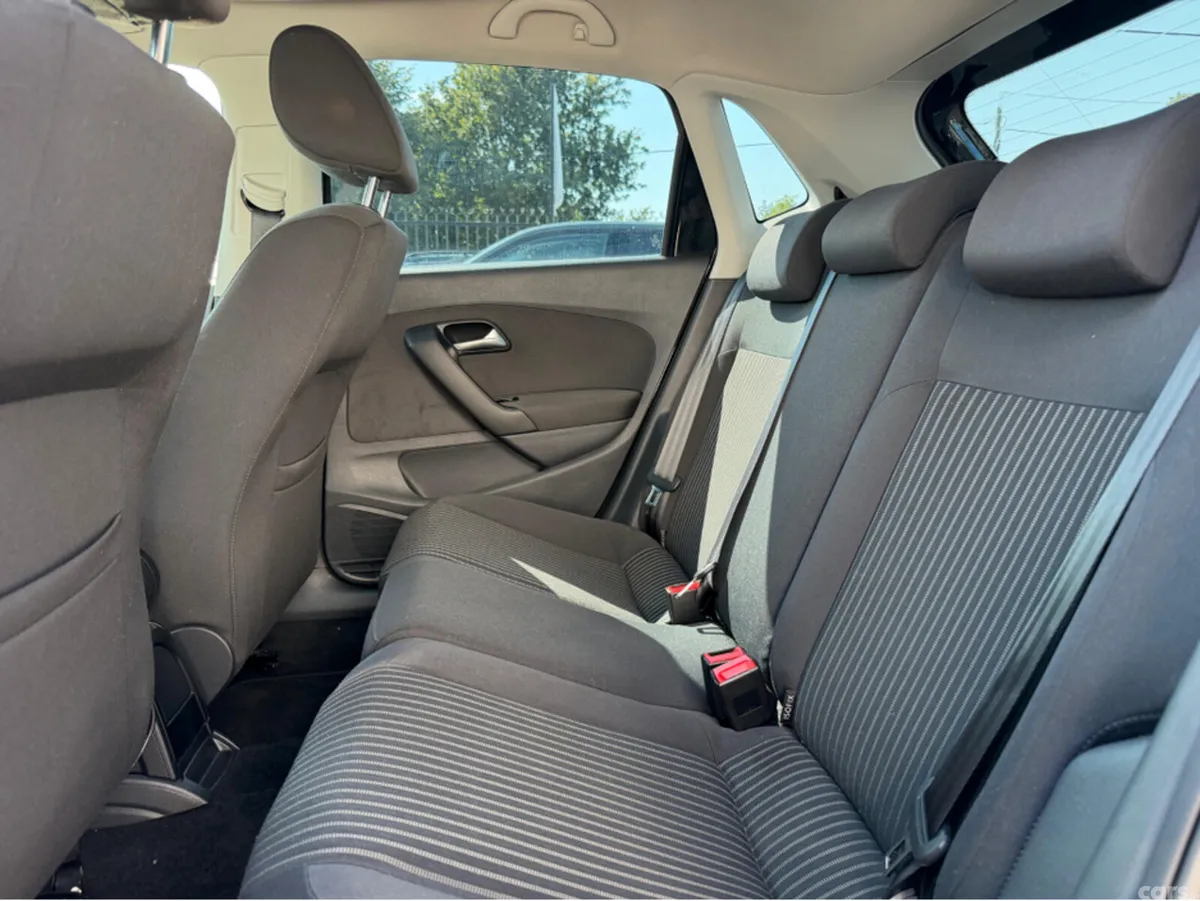 Volkswagen Polo Hatchback, Petrol, 2013, Black
