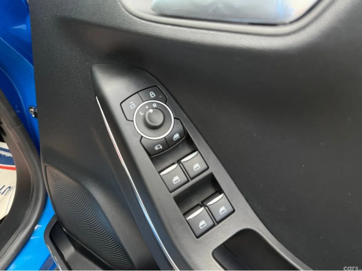 Ford Puma MPV, Petrol Hybrid, 2023, Blue