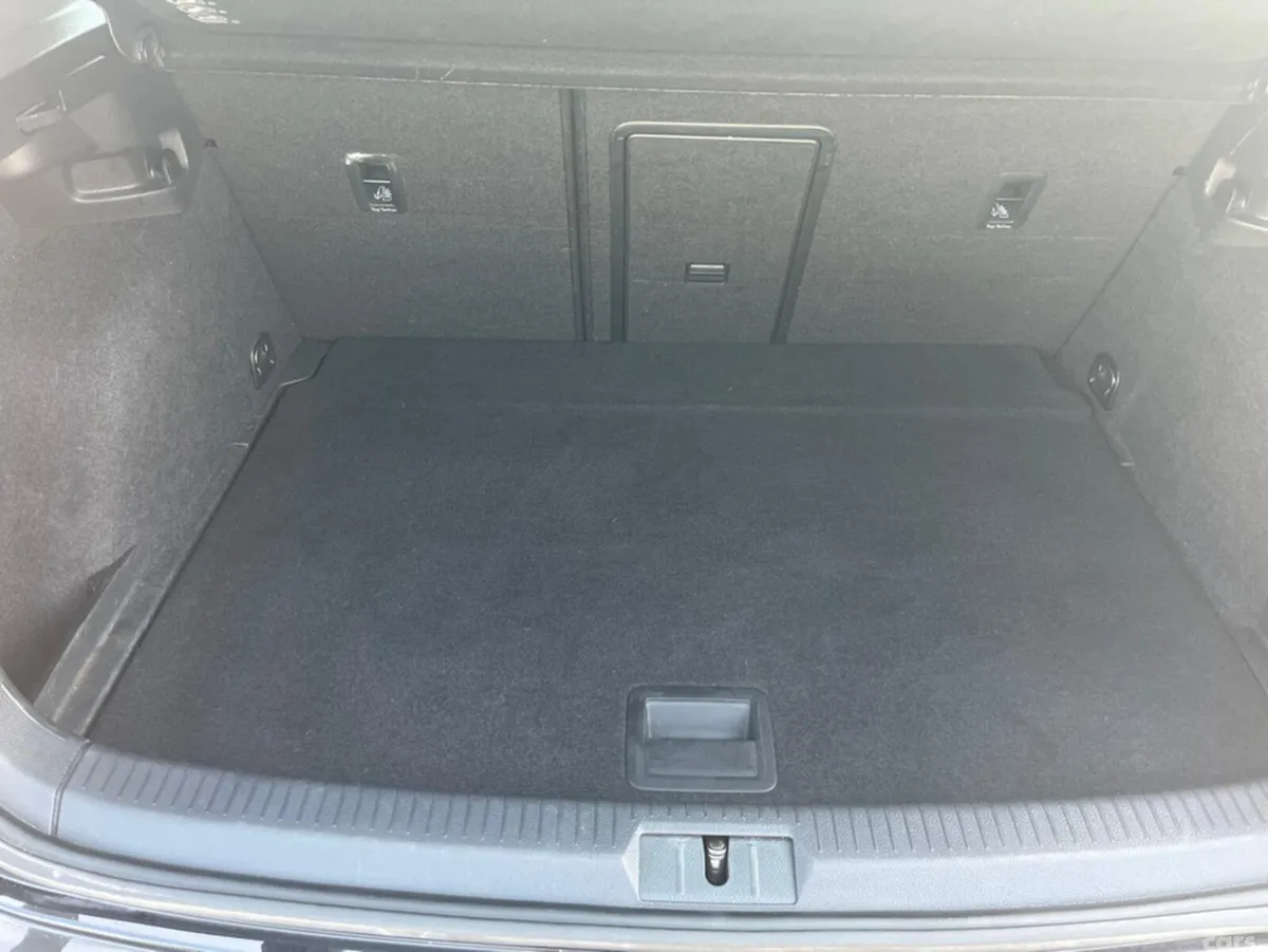 Volkswagen Golf Hatchback, Diesel, 2018, Black