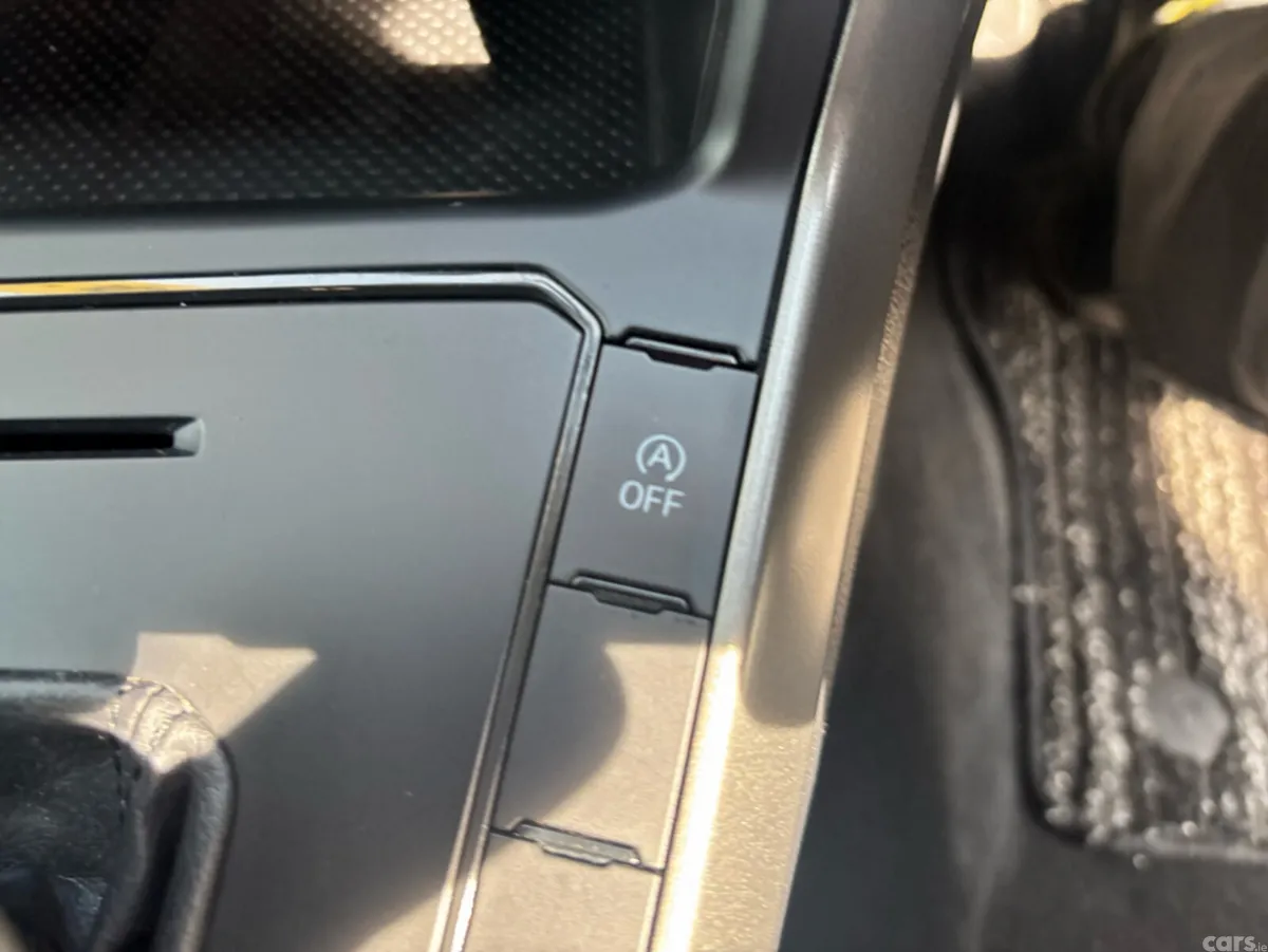 Volkswagen Polo Hatchback, Petrol, 2019, White