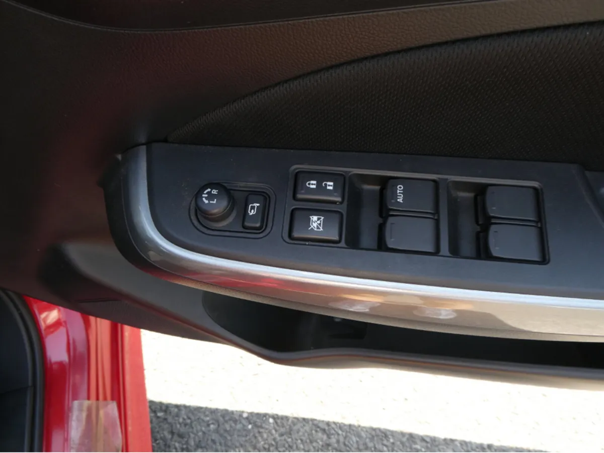 Suzuki Swift Hatchback, Petrol Hybrid, 2017, Red