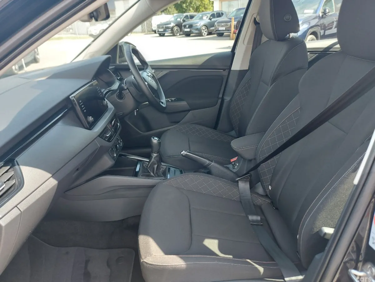 Skoda Kamiq Hatchback, Petrol, 2023, Black