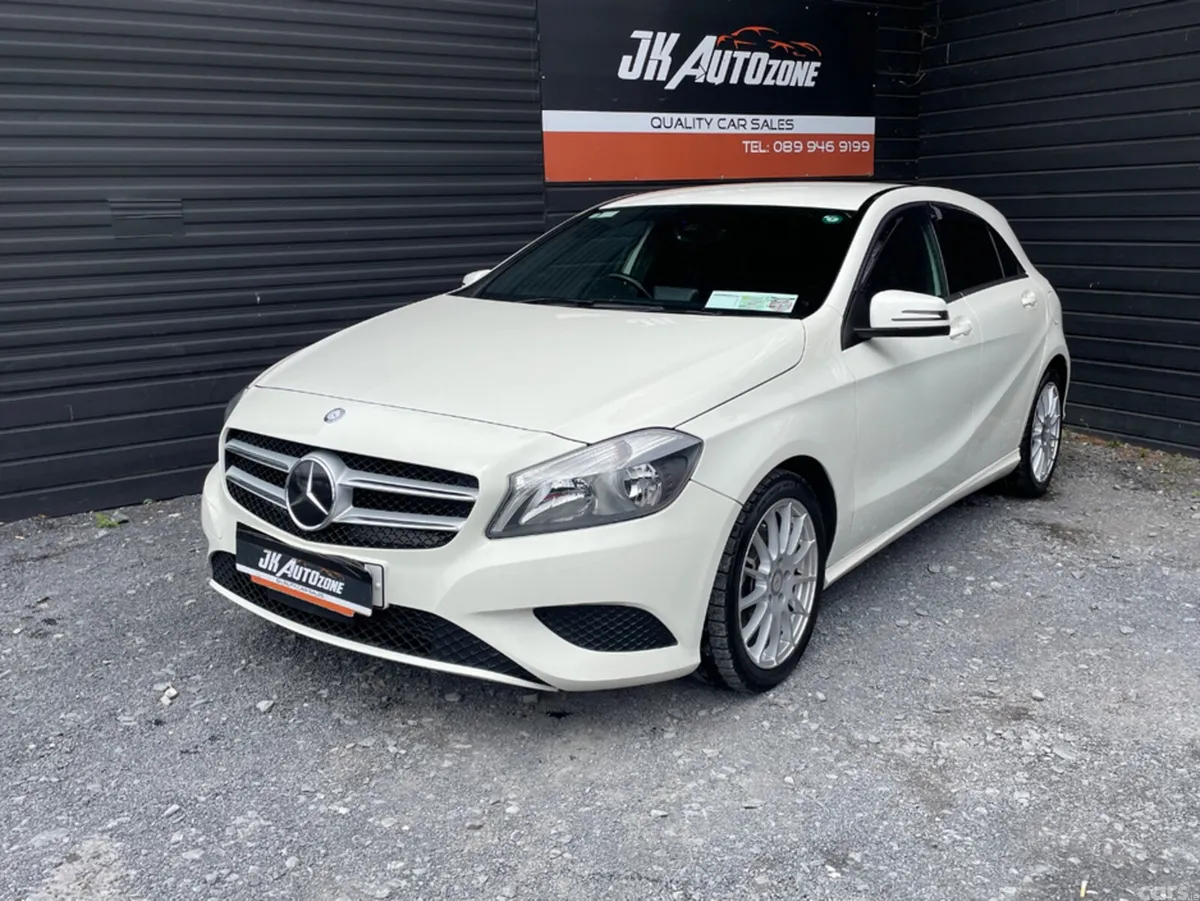 Mercedes-Benz A-Class Hatchback, Petrol, 2015, White