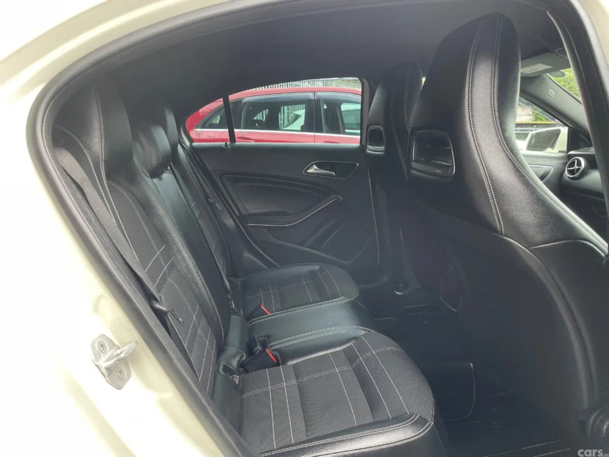 Mercedes-Benz A-Class Hatchback, Petrol, 2015, White