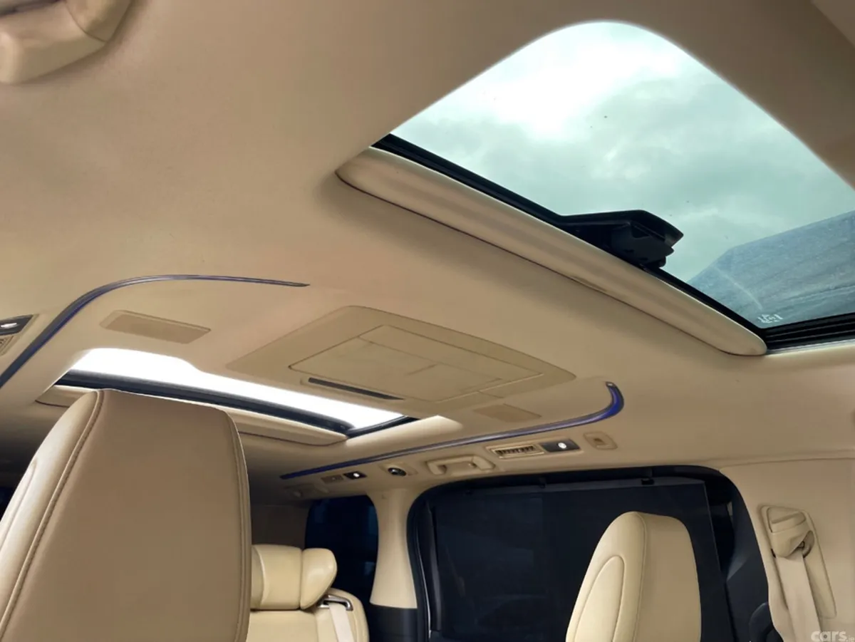 Toyota Alphard MPV, Petrol Hybrid, 2015, White