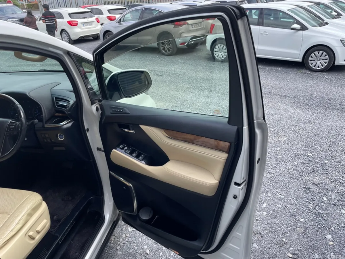 Toyota Alphard MPV, Petrol Hybrid, 2015, White