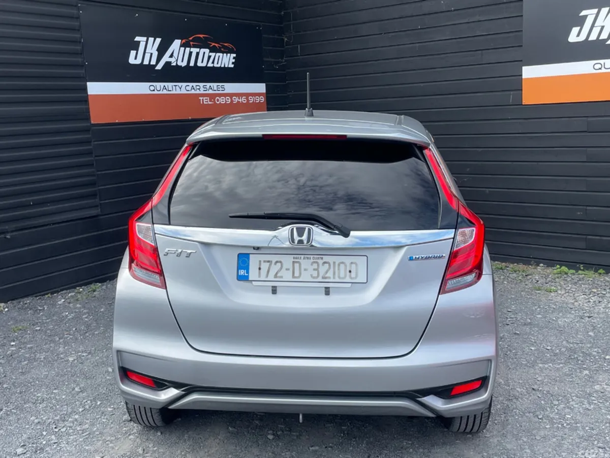 Honda Fit Hatchback, Petrol Hybrid, 2017, Silver