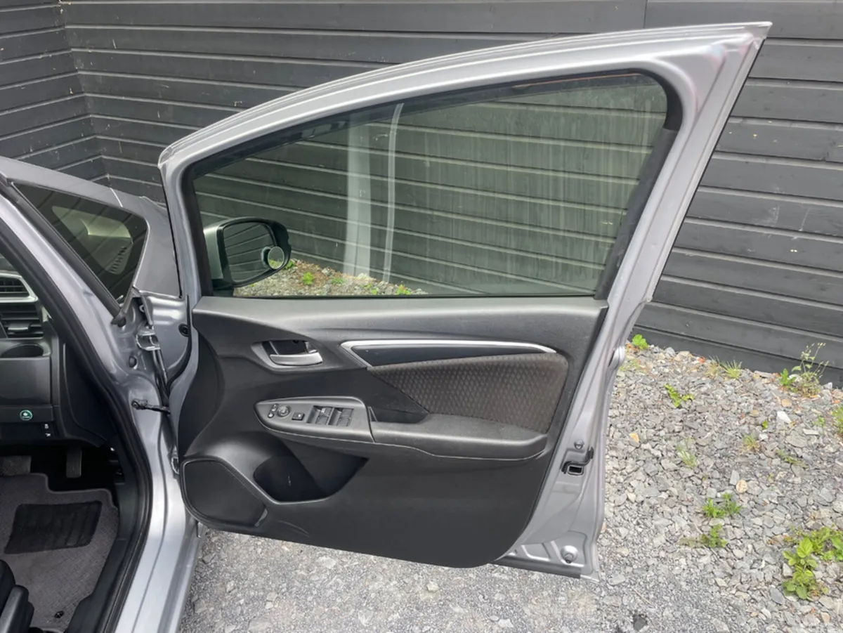 Honda Fit Hatchback, Petrol Hybrid, 2017, Silver