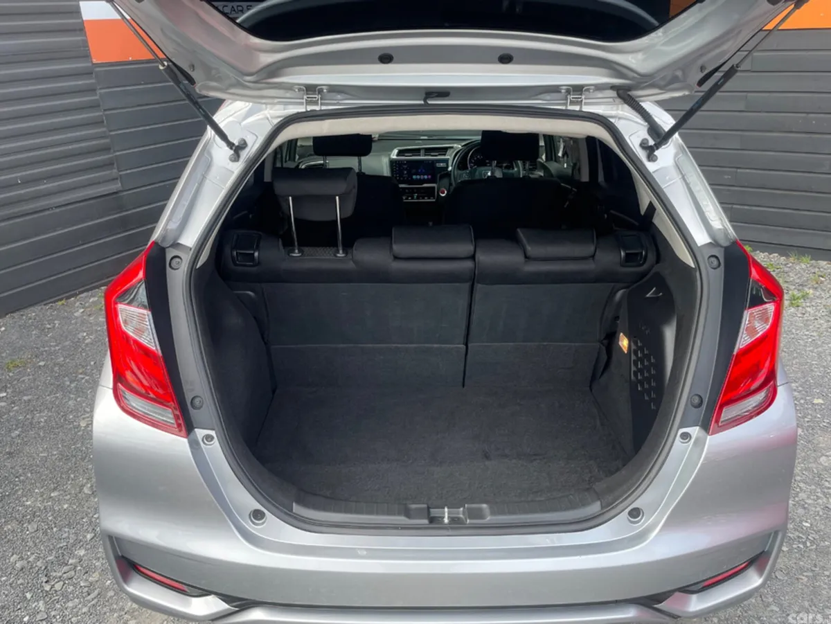 Honda Fit Hatchback, Petrol Hybrid, 2017, Silver