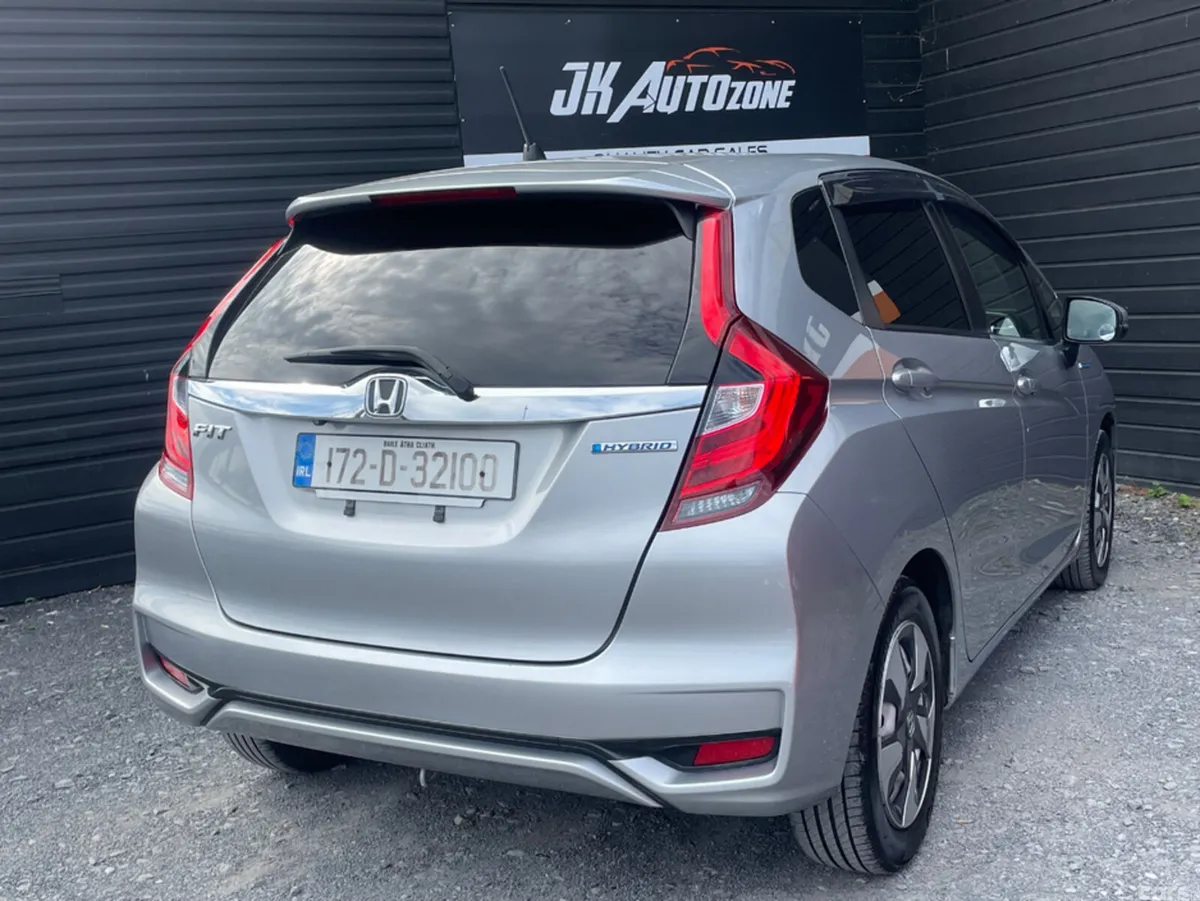 Honda Fit Hatchback, Petrol Hybrid, 2017, Silver