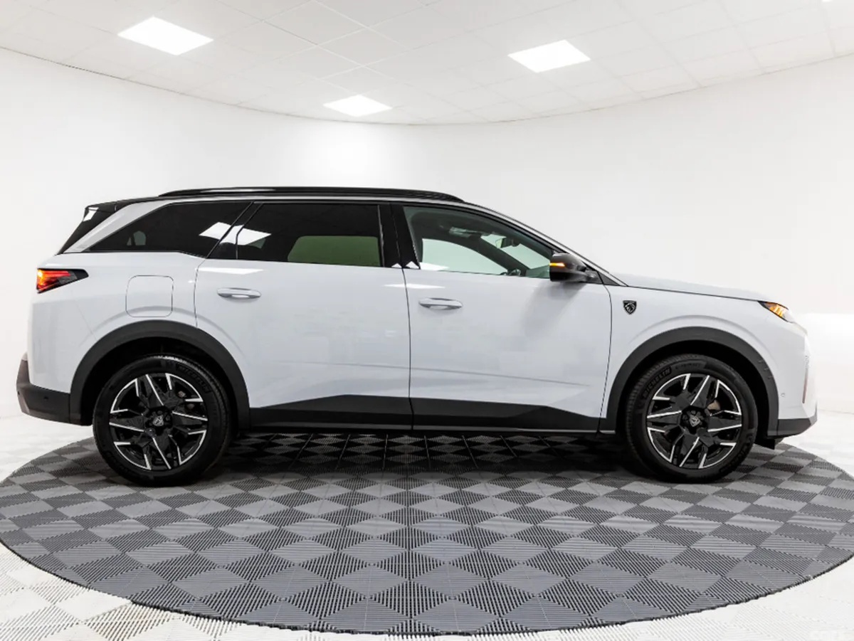 Peugeot 5008 SUV, Petrol Hybrid, 2025, White