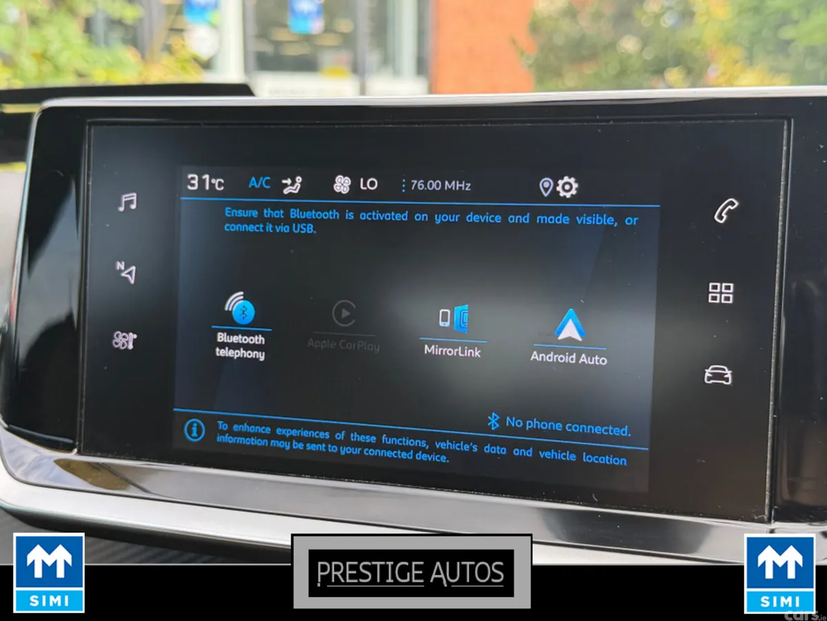 Peugeot 208 Hatchback, Petrol, 2021, Blue