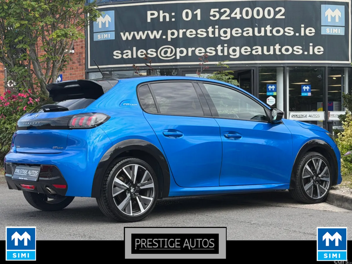 Peugeot 208 Hatchback, Petrol, 2021, Blue