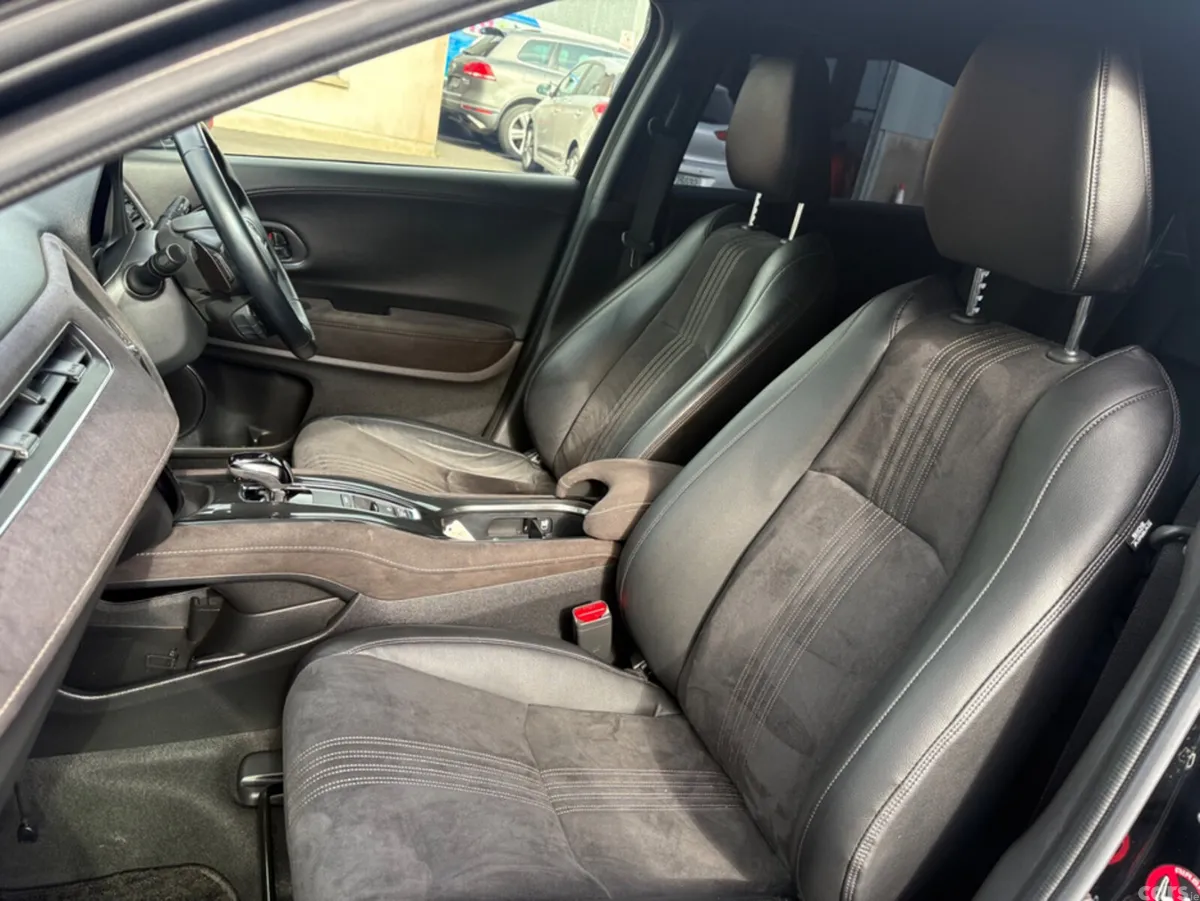 Honda Vezel MPV, Petrol Hybrid, 2018, Black