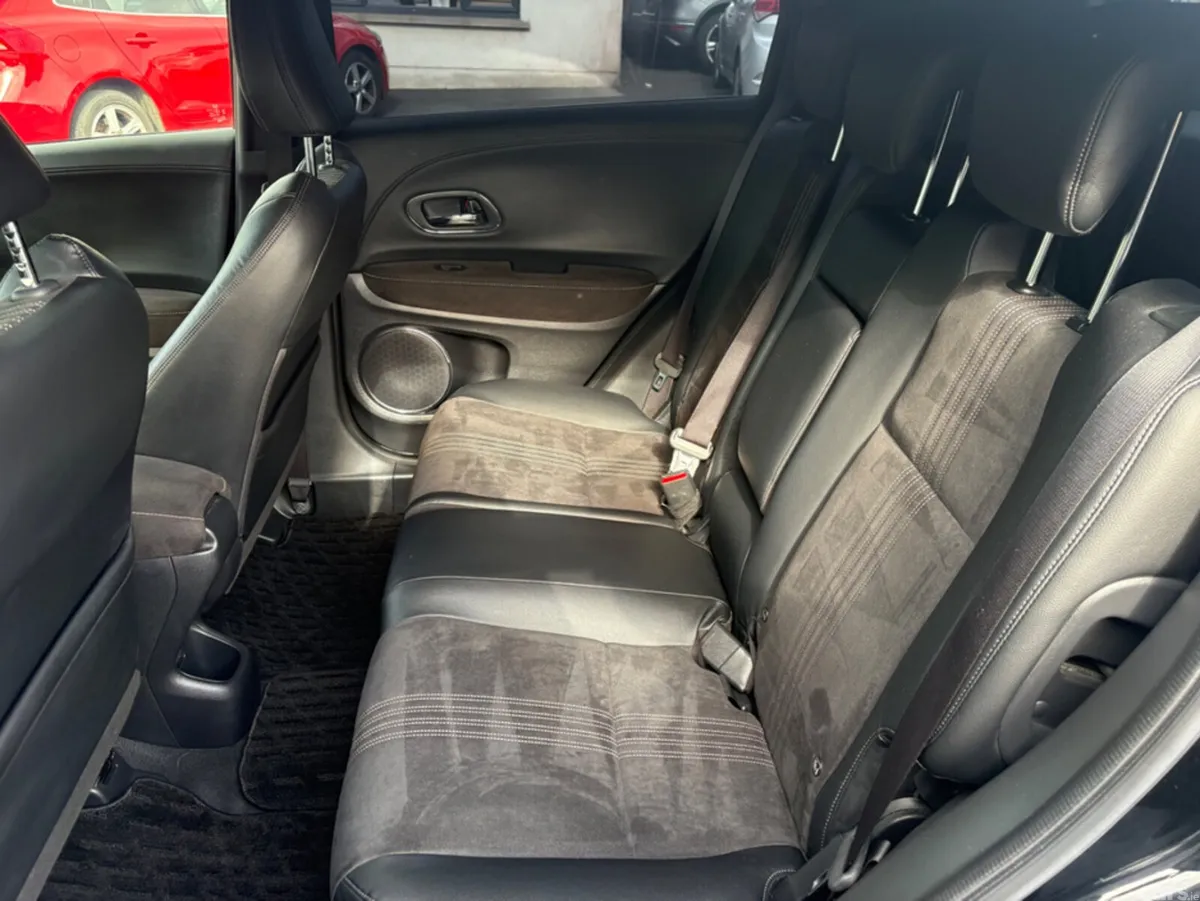 Honda Vezel MPV, Petrol Hybrid, 2018, Black