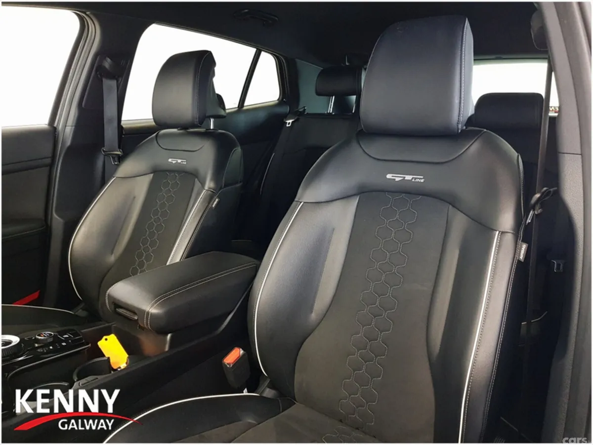 Kia Sportage Estate, Petrol Plug-in Hybrid, 2025, Black