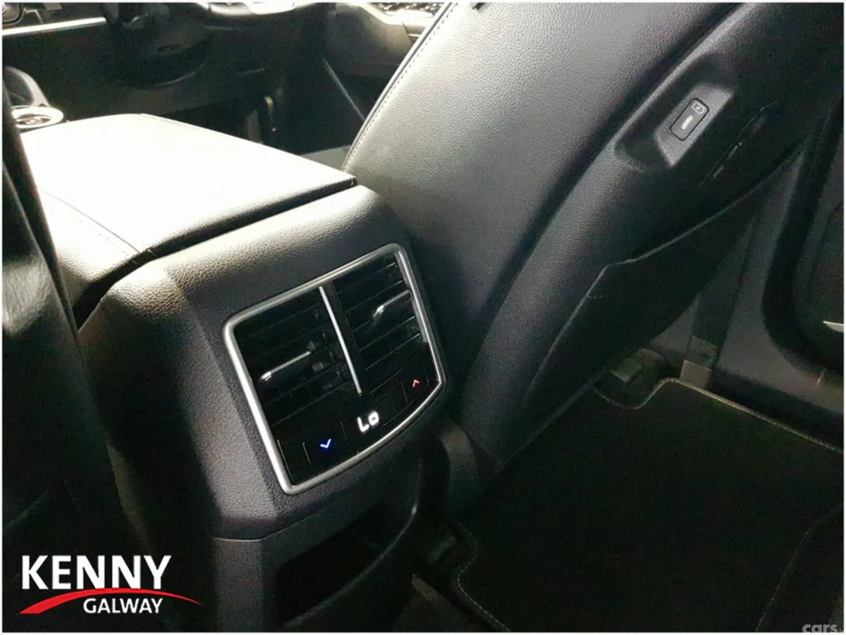 Kia Sportage Estate, Petrol Plug-in Hybrid, 2025, Black