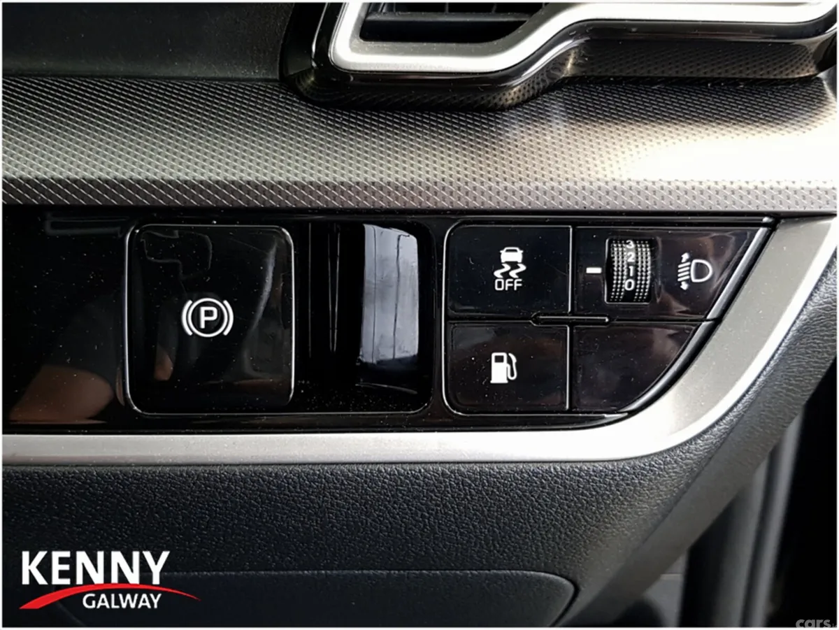 Kia Sportage Estate, Petrol Plug-in Hybrid, 2025, Black
