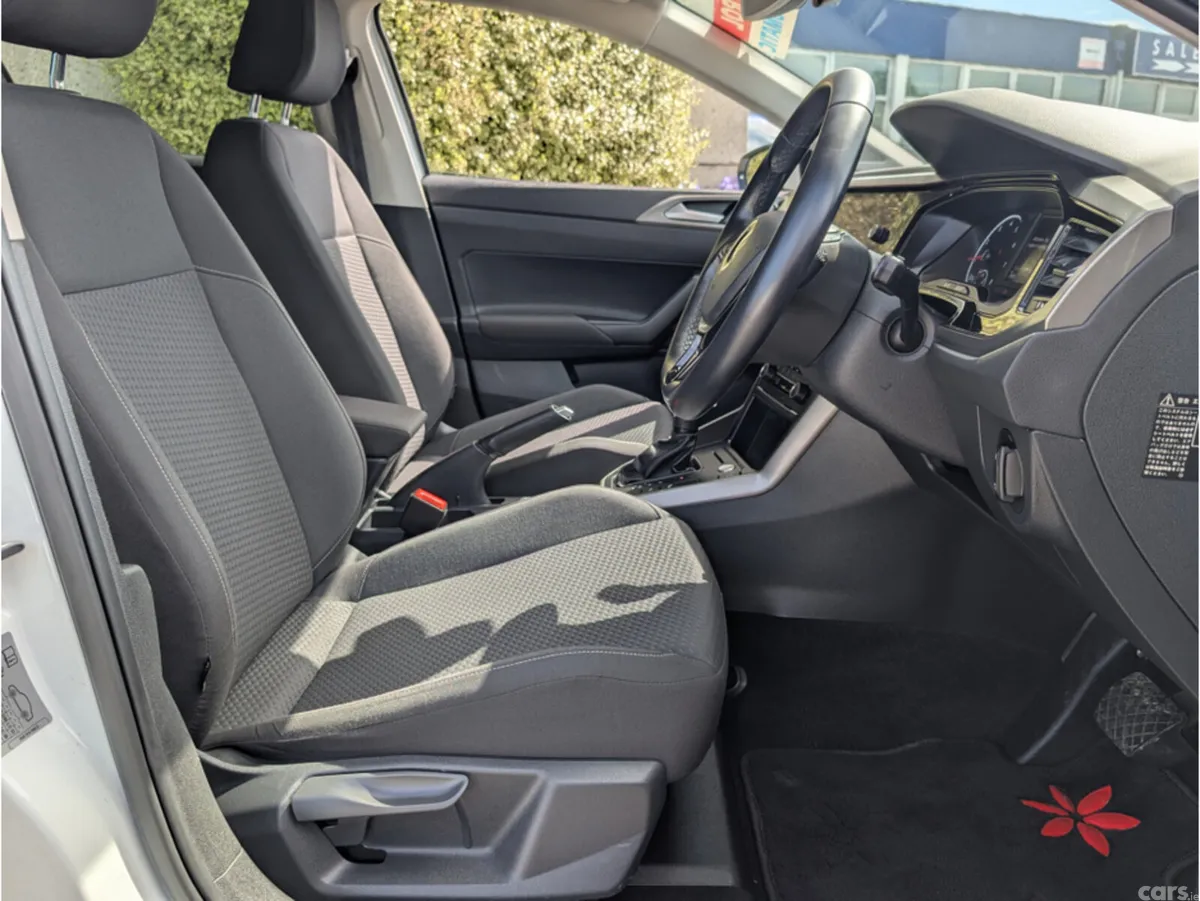 Volkswagen Polo Hatchback, Petrol, 2021, White