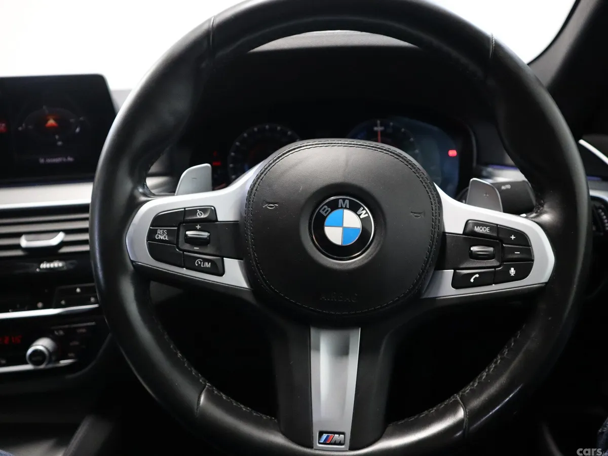 BMW 5-Series Saloon, Petrol Plug-in Hybrid, 2018, Grey