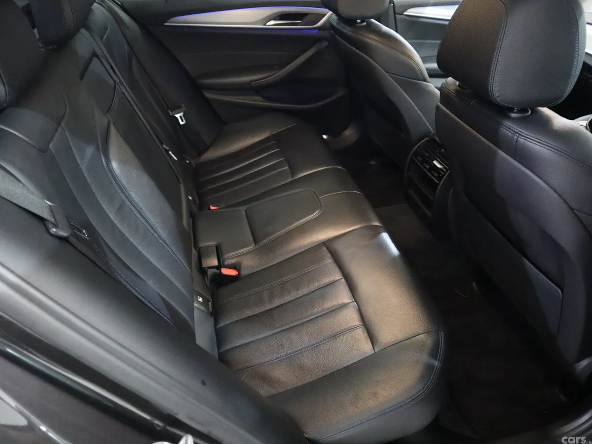 BMW 5-Series Saloon, Petrol Plug-in Hybrid, 2018, Grey