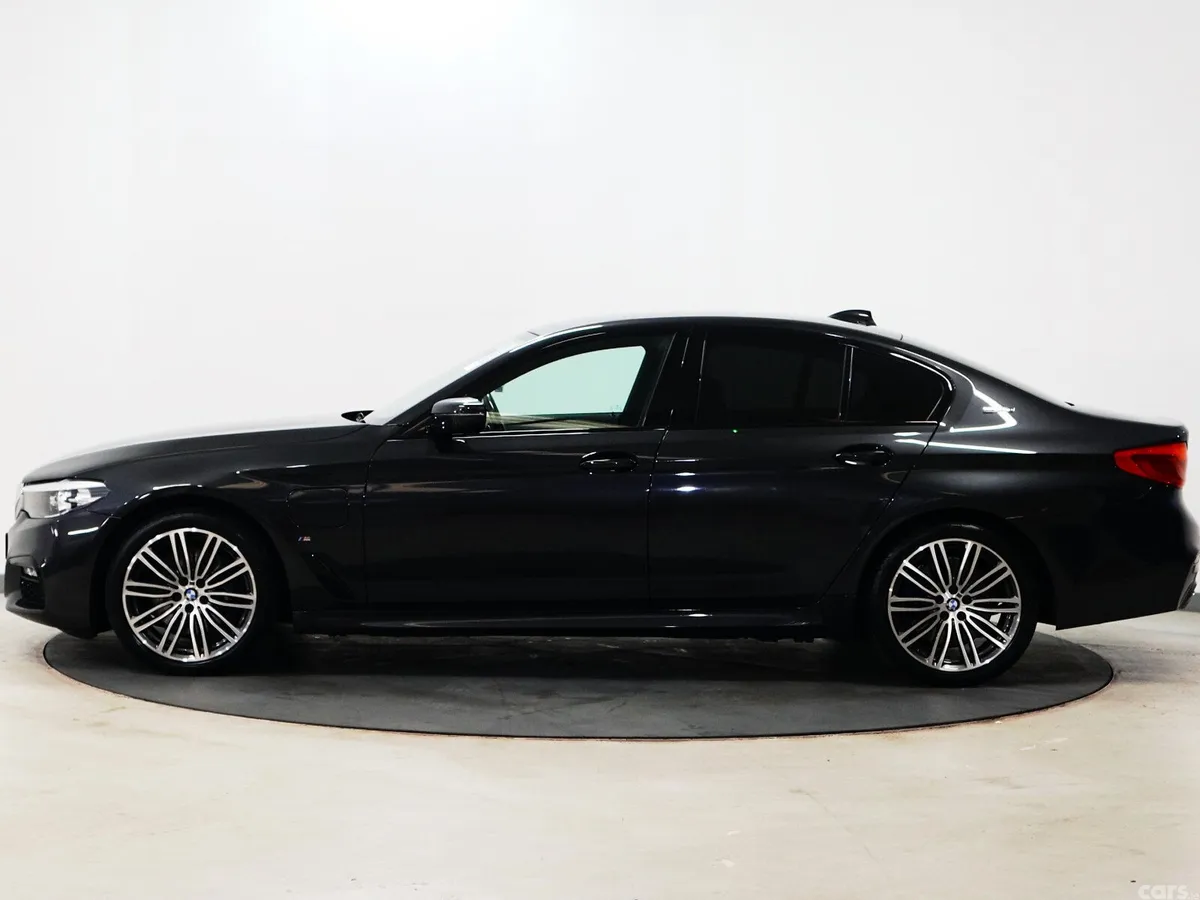 BMW 5-Series Saloon, Petrol Plug-in Hybrid, 2018, Grey