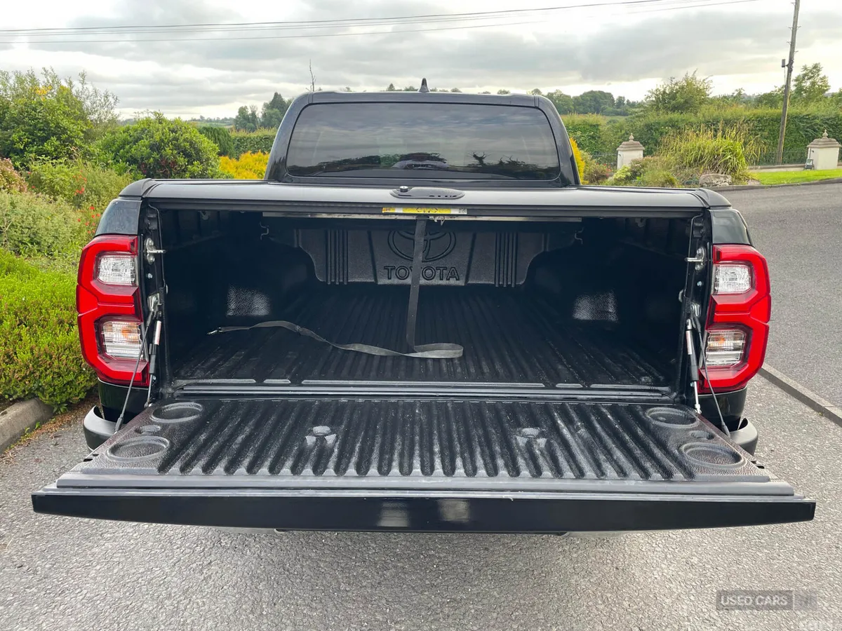 Toyota Hilux Pick Up, Diesel, 2024, Black